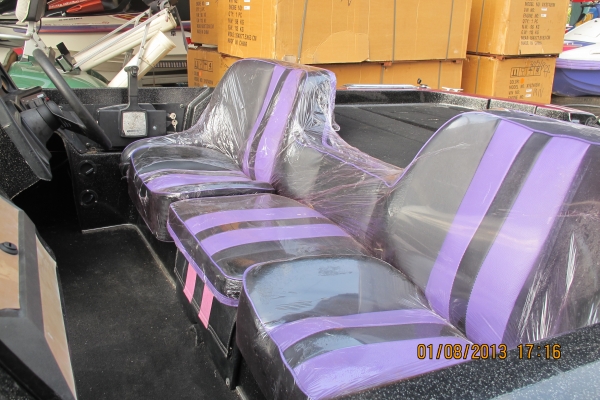 -ผ่อนได้-ขาย เรือ BASS CHARGER 20 ฟุต เครือง MERCURY 175 สภาพสวยมาก พร้อมใช้