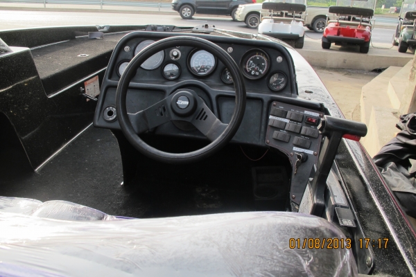 -ผ่อนได้-ขาย เรือ BASS CHARGER 20 ฟุต เครือง MERCURY 175 สภาพสวยมาก พร้อมใช้