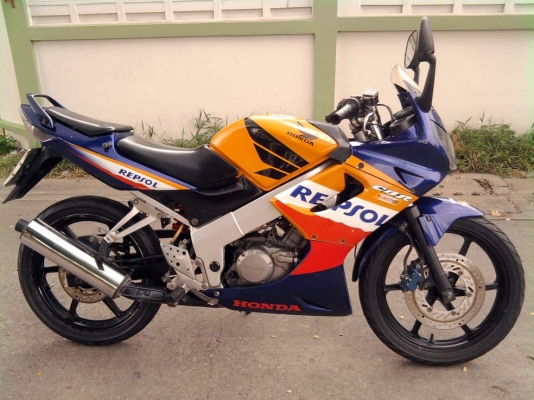 ขออนุญาติขาย HONDA CBR 150 รุ่นพิเศษ Repsol Edition สตา์ร์ทมือ