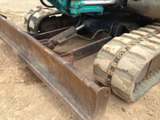 ขายรถแบคโฮ KOBELCO SK40SR มีVDOครับ นำเข้าจากญิ่ปุ่น 100 \%ติดต่อ 081-2990958