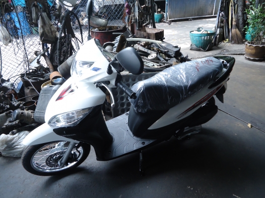 จักรยานยนต์ฮอนด้าสเปซี่ไอ(รถใหม่ชิงโชคได้มา)ขายถูกกว่าร้าน