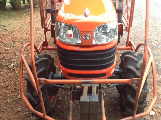 คูโบต้า B2420 4 WD 2 เพลา พร้อมโครงกันอ้อย ทำงาน 556 ชั่วโมงสภาพดีมากๆครับ