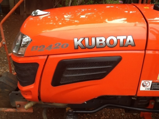 คูโบต้า B2420 4 WD 2 เพลา พร้อมโครงกันอ้อย ทำงาน 556 ชั่วโมงสภาพดีมากๆครับ