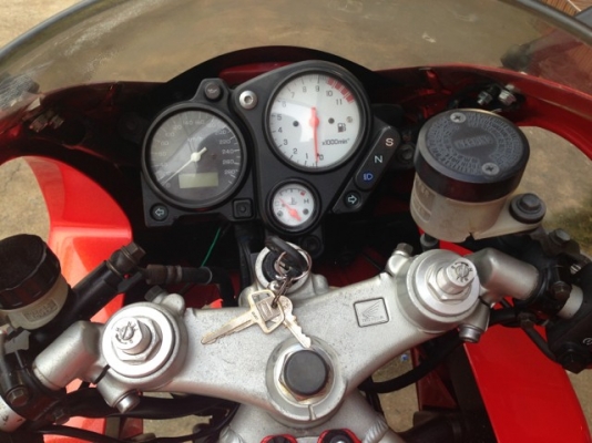 ขาย VTR1000 ปี2000 สเปคเมกา ทะเบียนแท้โอนขนส่งคับ