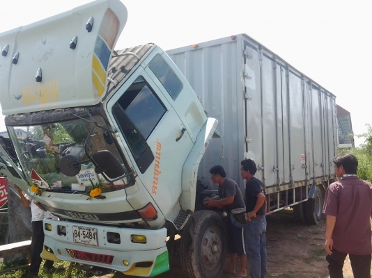 ต้องการขายรถอีซุล๊อกกี้fTR11NYตู้แห้ง10บานไม่มีเสากลางเครื่องดีคัชซีสวยยาว7เมตร20แอร์เย็นเผาเวอร์เจ้าของร้อนเงินด่วนมาก ต้องการขายรถอีซุล๊อกกี้fTR11NYตู้แห้ง10บานไม่มีเสากลางเครื่องดีคัชซีสวยยาว7เมตร20แอร์เย็นเผาเวอร์เจ้าของร้อนเงินด่วนมาก