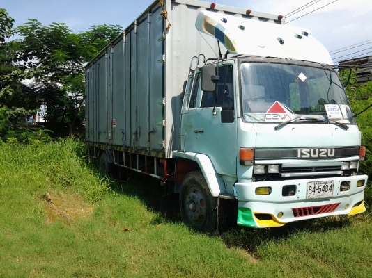 ต้องการขายรถอีซุล๊อกกี้fTR11NYตู้แห้ง10บานไม่มีเสากลางเครื่องดีคัชซีสวยยาว7เมตร20แอร์เย็นเผาเวอร์เจ้าของร้อนเงินด่วนมาก ต้องการขายรถอีซุล๊อกกี้fTR11NYตู้แห้ง10บานไม่มีเสากลางเครื่องดีคัชซีสวยยาว7เมตร20แอร์เย็นเผาเวอร์เจ้าของร้อนเงินด่วนมาก