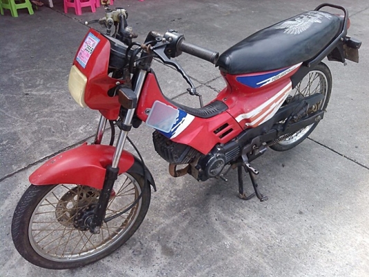 Nova คลัทซ์มือ