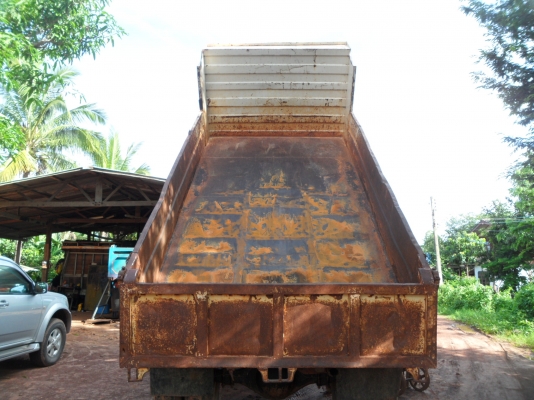 ขาย หกล้อmitsubshi fuso527