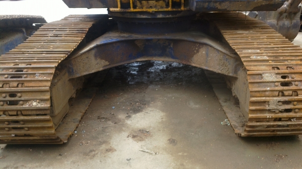 ขายรถแมคโค KOMATSU PC200-5 จำนวน2คัน ขายรถแมคโค KOMATSU PC200-5 จำนวน2คัน