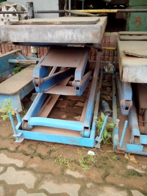 ลิฟยกของ