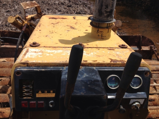 KOMATSU D2PLL KOMATSU D2PLL