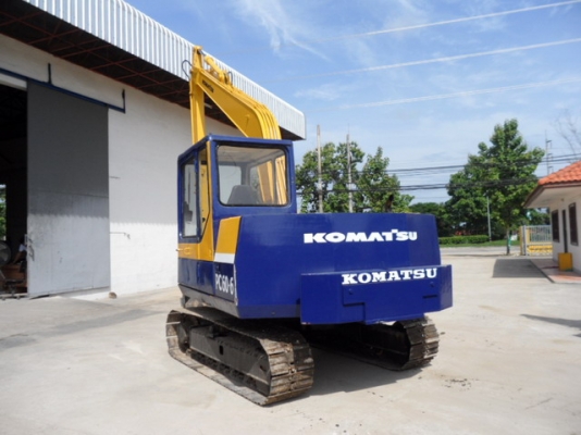 ขาย Komatsu PC60-6 แขนยาว