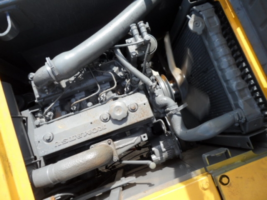 ขาย Komatsu PC60-6 แขนยาว