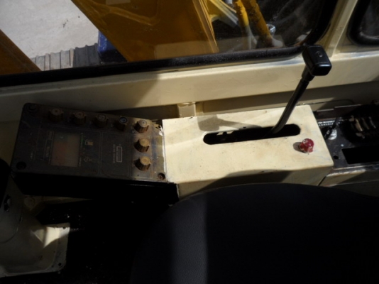 ขาย Komatsu PC60-6 แขนยาว