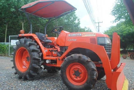 ขายรถไถ Kubota L 3408 (4WD) พร้อมดันหน้า
