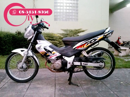 ขาย SONIC ปี 45 รถบ้านเดิมๆ เอกสารครบ ภาษีไม่ขาด สวยเดิมๆ