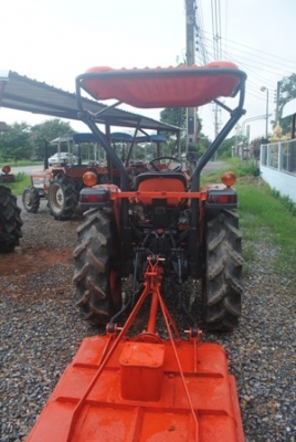 ขายรถไถ Kubota L 2808 (4WD) พร้อมดันหน้าและตัวตัดหญ้า