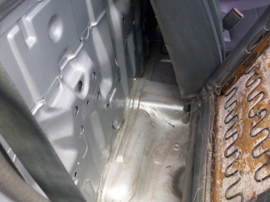 รถพร้อมใช้งาน กระบะใหม่ ฝาแดง  ปี  96 เพาเวอร์