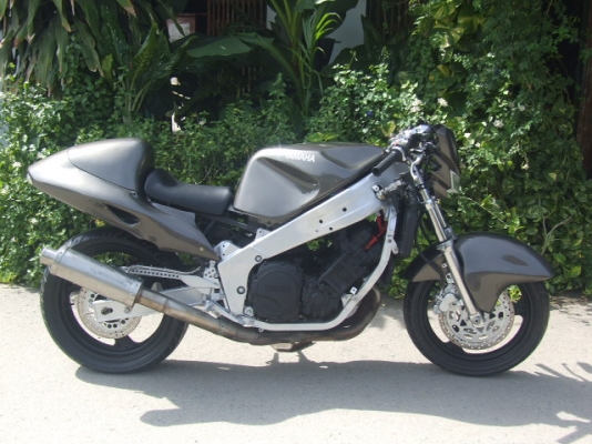 ขาย FZR 1000 y.94 เก็บงานใหม่ แต่งท้ายฮายา Naked Bike สรรพสามิต