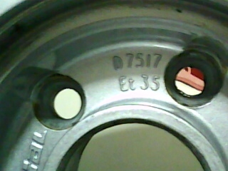 ขายล้อ rial ขอบ 17 ใส่วอลโว่ 850 มี 4 วง 8000 บาท