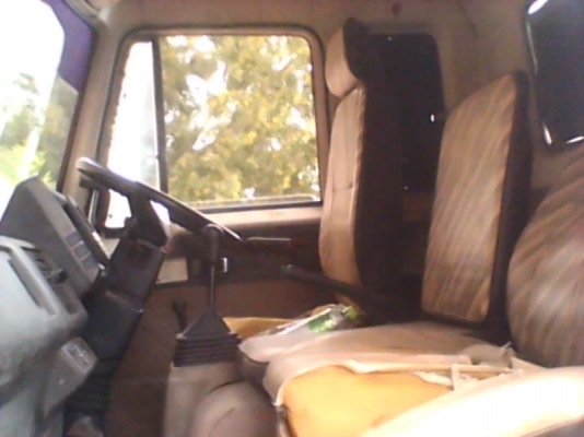 รถ ISUZU พร้อมถังน้ำ เครื่อง 6BD1 เครื่องดี ครัชชีสวย รถ ISUZU พร้อมถังน้ำ เครื่อง 6BD1 เครื่องดี ครัชชีสวย