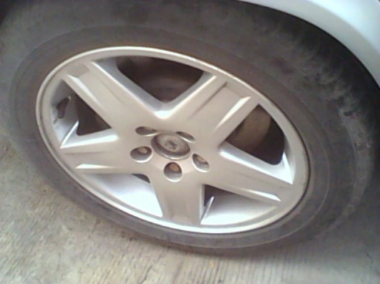 ขายล้อวอลโว่ เอส 60 ขอบ 16 พร้อมยาง 7000 บาท