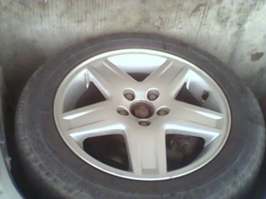 ขายล้อวอลโว่ เอส 60 ขอบ 16 พร้อมยาง 7000 บาท