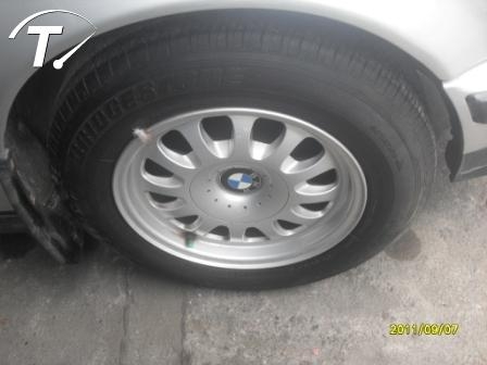 ขายล้อบีเอ็ม ขอบ 15 มี 4 วงพร้อมฝา 2200 บาท