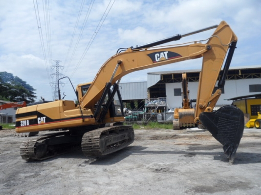 ขายรถขุดใหญ่นำเข้า Caterpillar 320BL ราคาพิเศษ
