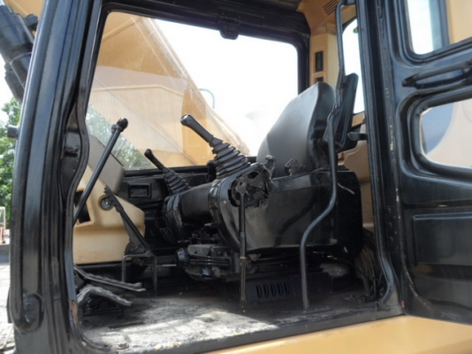 ขายรถขุดใหญ่นำเข้า Caterpillar 320BL ราคาพิเศษ