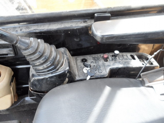 ขายรถขุดใหญ่นำเข้า Caterpillar 320BL ราคาพิเศษ