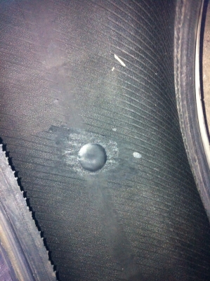 ปรับราคา ขายยางBf31/10.5/15 ปี11สวยมีปะ1เส้น