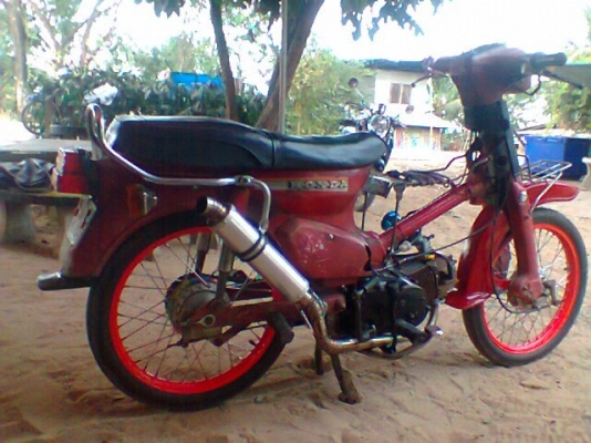 ขาย C900 เครื่องไนท์125 มีเล่มเครื่อง เล่มโครง เครื่องดี130+ อยู่อุบล