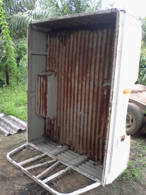 ลูกกระบะช่วงสั้น ไฟท้ายครบ 3ขอ อีซูซุ kb20 (isuzu faster)