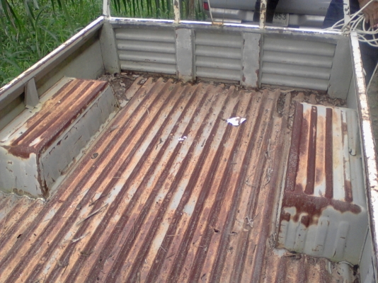 ลูกกระบะช่วงสั้น ไฟท้ายครบ 3ขอ อีซูซุ kb20 (isuzu faster)