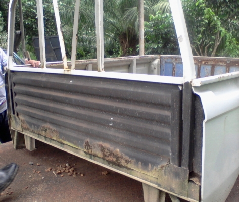 ลูกกระบะช่วงสั้น ไฟท้ายครบ 3ขอ อีซูซุ kb20 (isuzu faster)