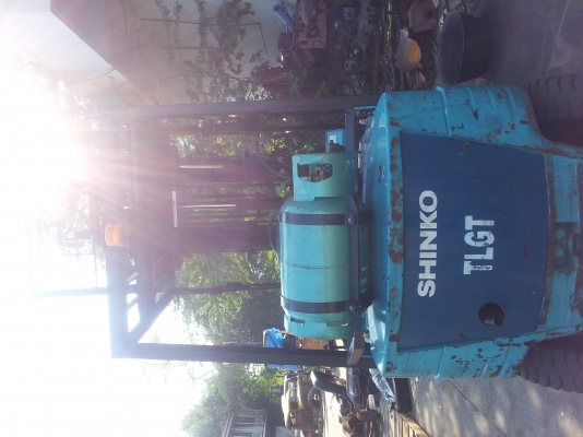 ขายรถโฟล์กลิฟ 2ตัน ยี่ห้อ  SHIKO เสาสูง 4เมตร60 สวยมากๆ เก่าญี่ปุ่น