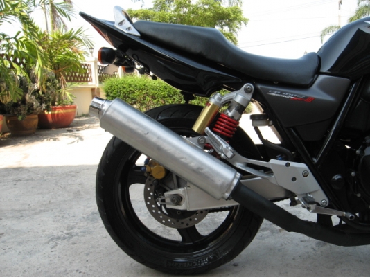ขาย CB400 SF V-TEC3 Y 04 เอกสารอินวอยท์รถประกอบไม่นาน ราคา 129,000