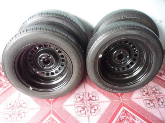 กระทะเหล็กสวยๆพร้อมยางขอบ15" ใส่ 4รู100 ( 2,400บาท )