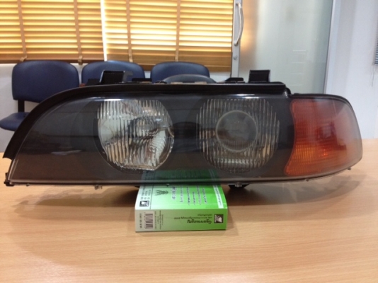 ขายโคมไฟหน้า BMW e 39 ปรับราคาใหม่