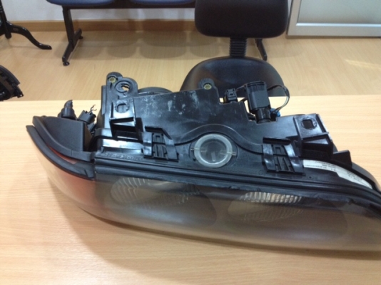 ขายโคมไฟหน้า BMW e 39 ปรับราคาใหม่