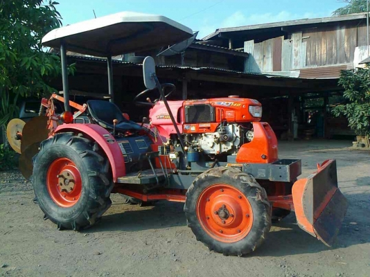 ขาย KUBOTA KRT 140 PTO พร้อมดันหน้า ผาน 3 เล่มพร้อมโอน ขาย KUBOTA KRT 140 PTO พร้อมดันหน้า ผาน 3 เล่มพร้อมโอน