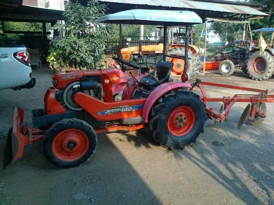 ขาย KUBOTA KRT 140 PTO พร้อมดันหน้า ผาน 3 เล่มพร้อมโอน ขาย KUBOTA KRT 140 PTO พร้อมดันหน้า ผาน 3 เล่มพร้อมโอน