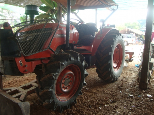 ขายด่วน kubota M7040