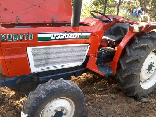 ขายแทรกเตอร์คูโบต้า L3202DT 2เพลา ขายไห้พี่โต  อ.เมือง จ.เลย ขอบคุณพี่เสือและทีมงานครับ