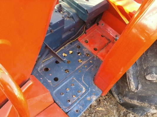 ขายแทรกเตอร์คูโบต้า L3202DT 2เพลา ขายไห้พี่โต  อ.เมือง จ.เลย ขอบคุณพี่เสือและทีมงานครับ