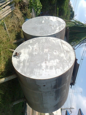 ขาย ถังน้ำมัน สภาพสวย 5000 ลิตร  ไม่ผุ ราคาถูกๆ จำนวน  2 ลูก  17000  ครับ  081-1755103