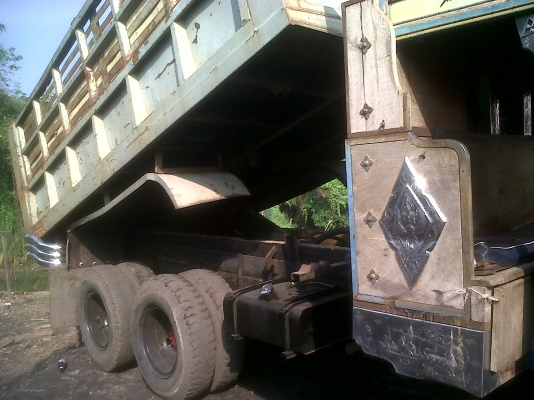 ขายแบคโฮPC200-5โคมัสสุมีใบอินวอยไฟฟ้าครบ+แอร์ พร้อมรถสิบล้อหน้ายาว2เพลาดั้มสภาพสวยมากรวม2รายการ