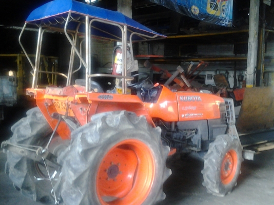 รถไถ ยี่ห้อคูโบต้า รุ่น L3408  พร้อมจอบหมุน กว้าง 1.60 เมตร