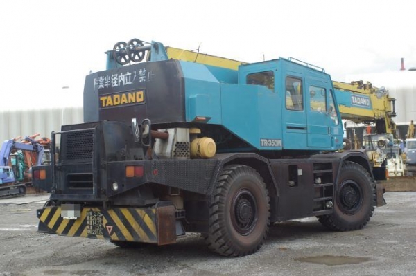 TR350M-1-50519 รถเครน TADANO รถเก่าจากญี่ปุ่น ครับ TR350M-1-50519 รถเครน TADANO รถเก่าจากญี่ปุ่น ครับ